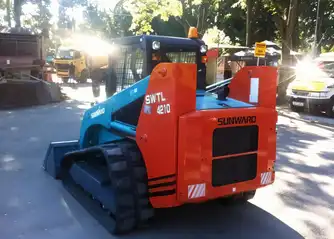 Generation-Sunward SWTL42 Compact track loaders-exterior