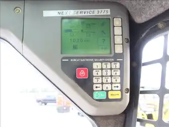 Generation-Bobcat T200 Compact track loaders-interior