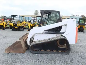 Generation-Bobcat T200 Compact track loaders-exterior