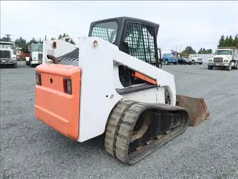 Generation-Bobcat T200 Compact track loaders-exterior