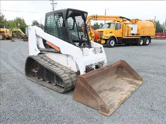 Generation-Bobcat T200 Compact track loaders-exterior