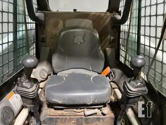 Generation-Bobcat T250 Compact track loaders-interior