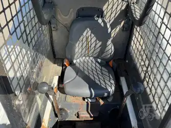 Generation-Bobcat T300 Compact track loaders-interior