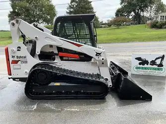 Generation-Bobcat T740 Compact track loaders-exterior