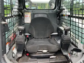 Generation-Bobcat T770 Compact track loaders-interior