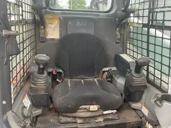 Generation-Bobcat T870 Compact track loaders-interior