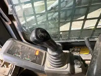 Generation-Takeuchi TL130 Compact track loaders-interior