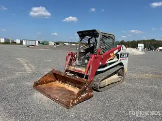Generation-Takeuchi TL6 Compact track loaders-exterior