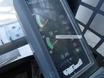 Generation-Takeuchi TL220 Compact track loaders-interior