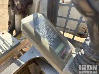 Generation-Takeuchi TL230 Compact track loaders-interior