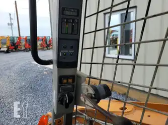 Generation-Case TR270 Compact track loaders-interior