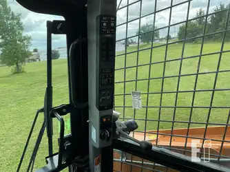 Generation-Case TR310 Compact track loaders-interior