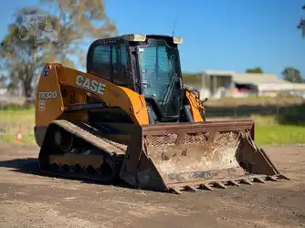 Generation-Case TR320 Compact track loaders-exterior