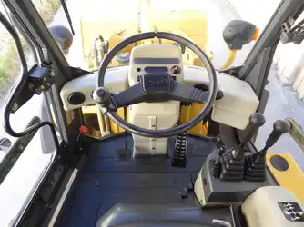 Generation-Venieri VF7 Backhoe loaders-interior