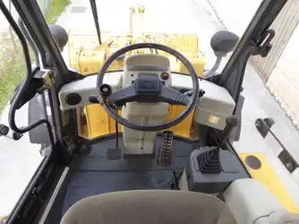 Generation-Venieri VF9 Backhoe loaders-interior