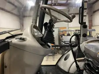 Generation-Komatsu WB140 Backhoe loaders-interior