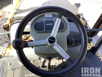Generation-Komatsu WB146 Backhoe loaders-interior