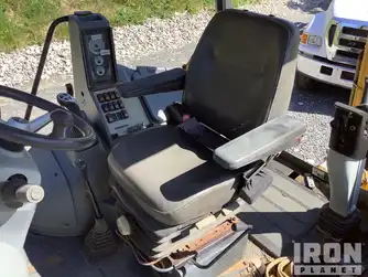 Generation-Komatsu WB146 Backhoe loaders-interior