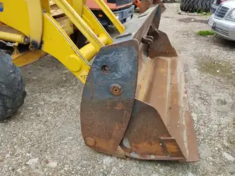 Generation-Komatsu WB91 Backhoe loaders-attachments