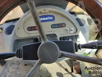 Generation-Komatsu WB93 Backhoe loaders-interior