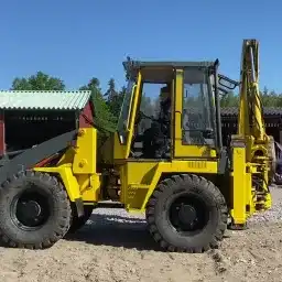 Generation-Komatsu WB98 Backhoe loaders-video