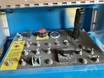 Generation-Genie Z-34 Boom lifts-interior