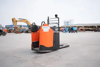 Generation-Toyota Levio LPE Pallet trucks-exterior