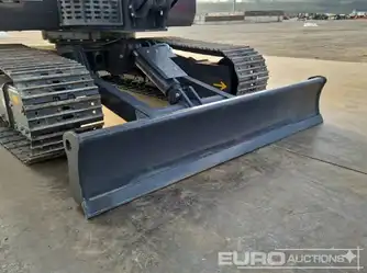 Generation-XCMG XE60 Mini excavators-attachments