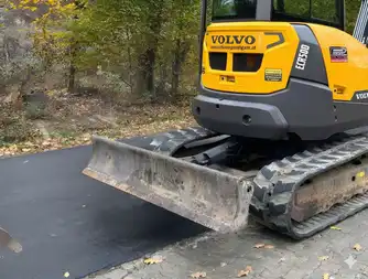 Generation-Volvo ECR50 Mini excavators-attachments