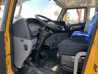 Generation-XCMG QY Truck cranes-interior