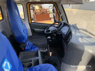 Generation-XCMG QY Truck cranes-interior
