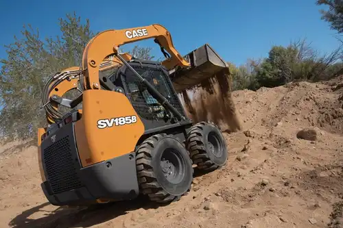 Skid steer vs. backhoe: the key differences and which loader is right for your project? - 4