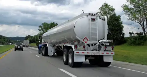 Top 12 most searched on-road truck brands - 13