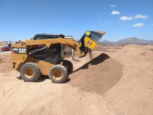 4 causes of skid steer overheating and how to avoid them - 2