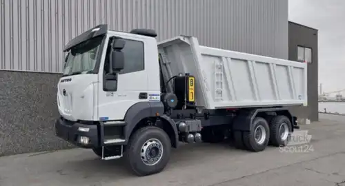 Top 12 most searched on-road truck brands - 1