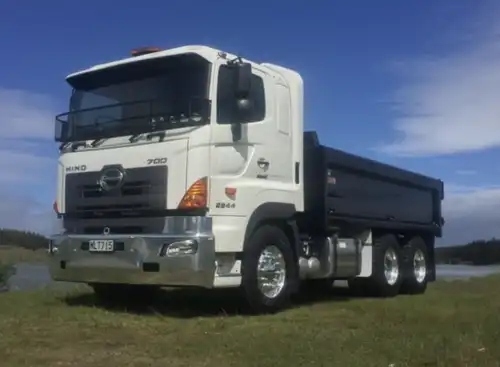Top 12 most searched on-road truck brands - 6