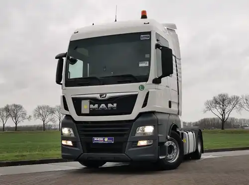 Top 12 most searched on-road truck brands - 5