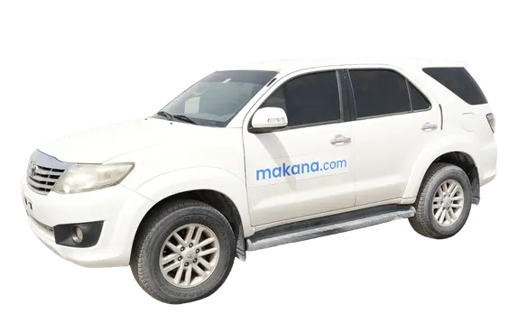 2013 Toyota Fortuner 4WD 7-seater SUV