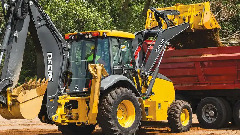 Don't buy a backhoe loader before reading these 10 tips - 7