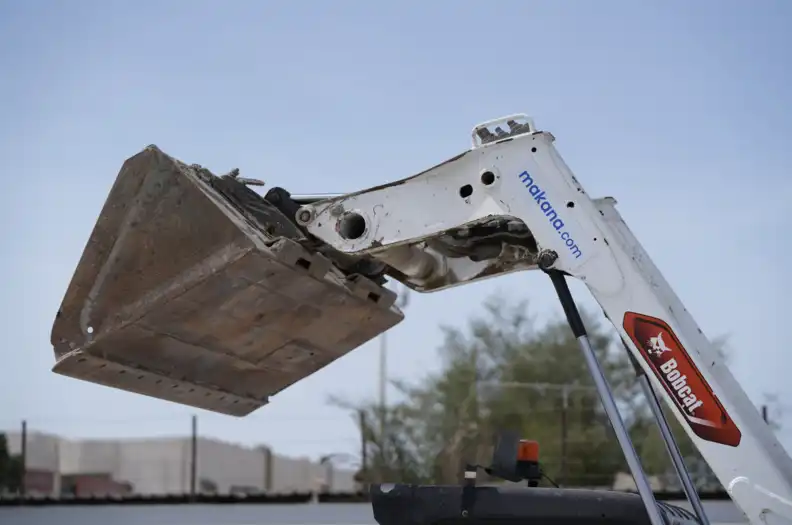 Why Bobcat skid steers keep seeing high UAE demand - 2