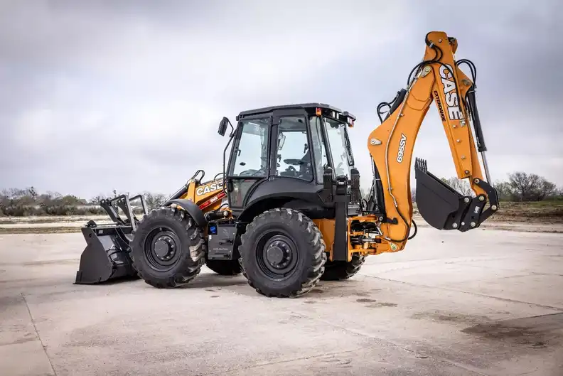 Don't buy a backhoe loader before reading these 10 tips - 2